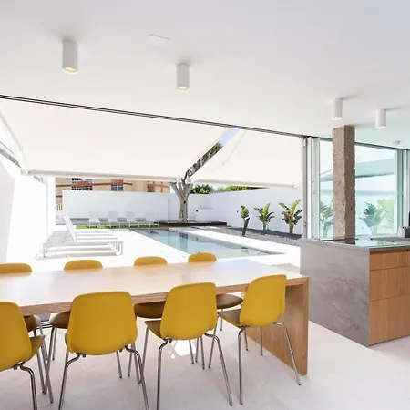 Remote Workers Paradise@the Atlantic Willa Candelaria